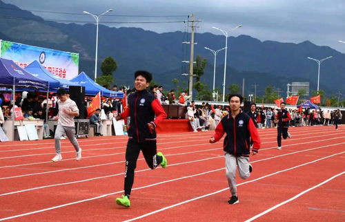 田径百米加油稿50字,田径运动会100米跑加油稿