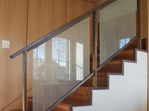 2018玻璃楼梯扶手图片 房天下装修效果图 