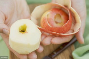 吃苹果有利 减肥 但这两个误区要注意,否则越吃越肥