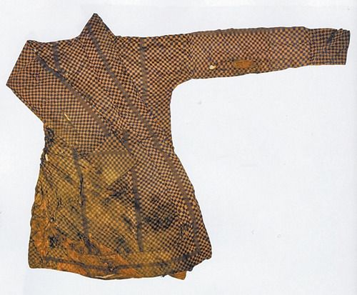 新疆古代服饰的历史演变 