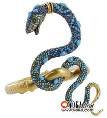 宝诗龙推出蛇形珠宝 散发极度诱惑 