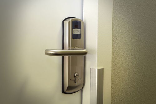 内外两扇门间距为110mm,能安装米家智能门锁吗 