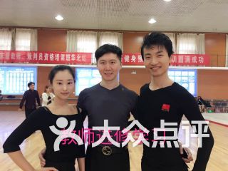 深圳艺校陈光泉老师去哪了 深圳艺术学校 很垃圾 骗人骗钱 不要上当