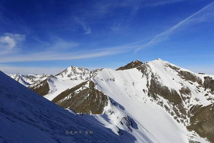 英雄的背影 夹墙山雪山攀登