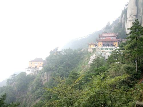 九华山私家车可以开车上去吗(九华山旅游区有免费停车场吗)