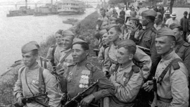 抗日战争,中国打了14年,苏联为何能在10天内解决60万关东军 