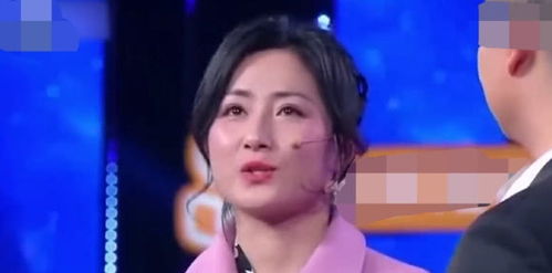 夫妻结婚26年仅见4次,妻子台上泪目,观众大喊 往后转