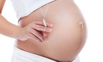 孕妇接触这十种东西 胎儿会变笨