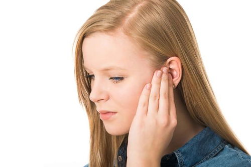 为什么你的耳朵突然发热 可能是这6个原因引起的,你知道吗