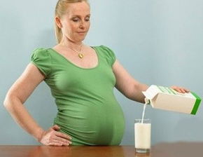 孕妇喝纯牛奶？孕妇每天喝纯牛奶对胎儿好吗