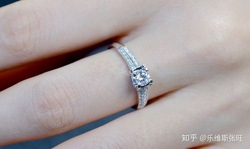 订婚戒指戴哪个手指 订婚事关重大,戴对戒指很重要 
