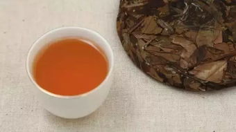 白茶茶饼与散白茶有哪些优缺点