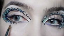双鱼座主题妆容上妆,眼睛上的这些花纹,看起来还挺好看