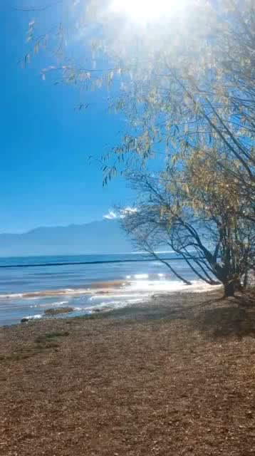 看湖是湖,看海是海,很美的景色 