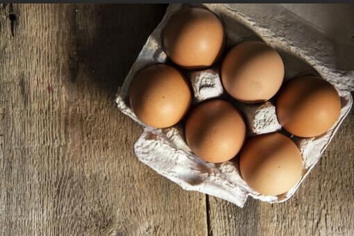 生鸡蛋保质期一般是多久 放冰箱3个月还能吃吗 这5种鸡蛋千万不能吃