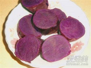 紫薯煮粥怎么是蓝绿色的 紫薯煮出来的水是绿色的能吃吗