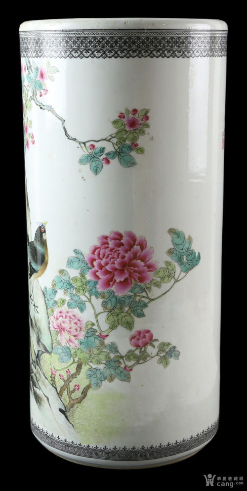 瓷器粉圆柱花瓶