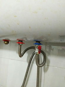 热水器冷水进口和热水出口漏水怎么回事 