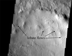 新研究表明 火星陨坑布满河流和冰川