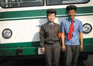 朝鲜街头的公交车驾驶员和售票员 信息阅读欣赏 信息村 K0w0m Com