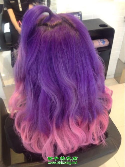 五款女生紫色长发 示范女生紫色中长发发型打理教程 