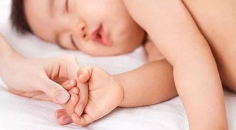 一觉醒来各脏器衰竭,4个月女婴被热捂死 千万别让宝宝这样睡觉