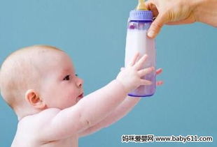 宝宝喝奶粉便秘？宝宝喝奶粉引起便秘怎么办