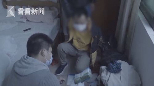 男子砸车偷口罩出售,被抓狡辩 卖给别人也一样用