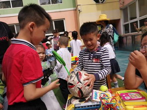 江南庭苑幼儿园举办亲子跳蚤市场庆六一