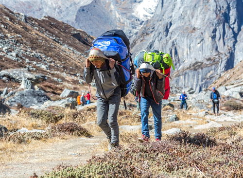 人类净土也失守,500登山客被困,尼泊尔怎么办