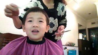 儿童剪头发 – 