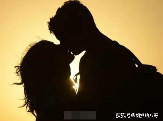 男子与女友酒后干活 网友慨叹 幸亏咬的是舌头 小唐 