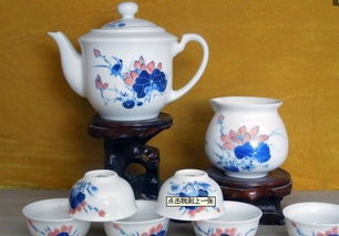 景德镇手工茶具生产,请问茶具，景德镇哪一家陶瓷企业生产的好？鹤礼青花茶具，古镇陶瓷、玉柏陶瓷哪个更好一点呢？