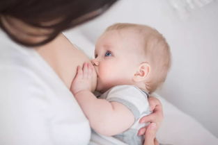 原创哺乳期间，宝妈尽量少做这3件事，可能会影响乳汁分泌，不可大意