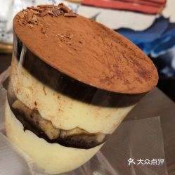 Kiss The Tiramisu 悦立方店 的提拉米苏手握蛋糕好不好吃 用户评价口味怎么样 济南美食提拉米苏手握蛋糕实拍图片 大众点评 