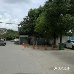 常熟梅园宾馆停车场是江南爱心停车吗(无锡梅园免费停车场有哪些)