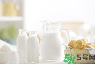 为什么核桃牛奶比纯牛奶量少