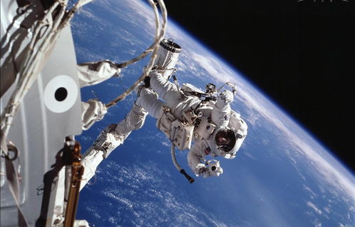 宇航员在太空如何生活 从起床到睡觉和地面有啥区别 让人钦佩