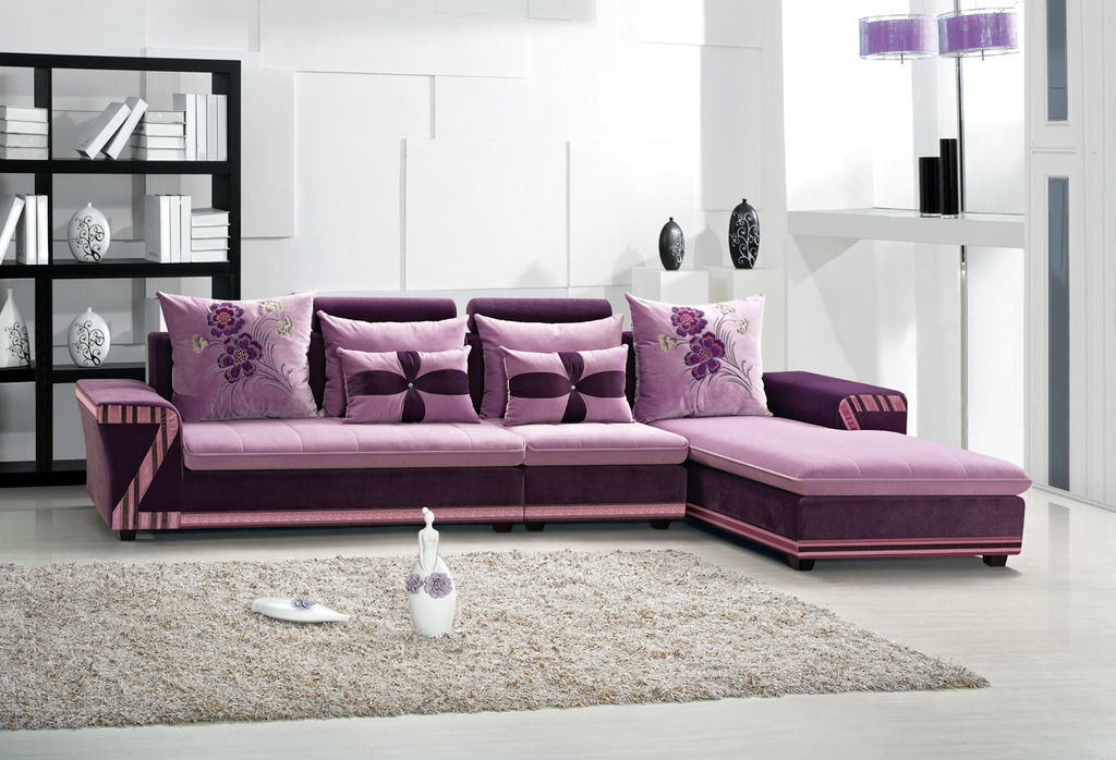 紫色沙发怎么搭配客厅