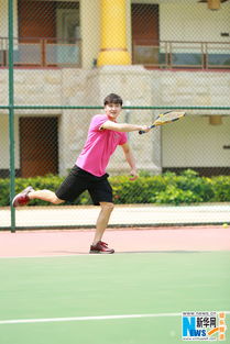 Cindy plays tennis with father Tian Liang 