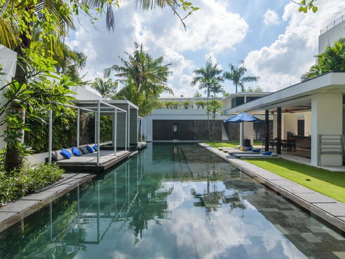 峇里水明漾水瓶座别墅 Villa Aqua Seminyak 