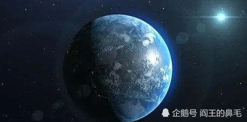 为什么重达60万亿亿吨的地球能飘在太空中,不向下坠落