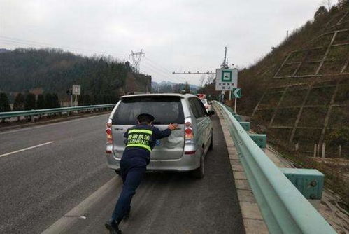 炒股好苦恼啊！经常看见一些股票原来没什么行情，可突然一连好几个涨停，查消息面嘛又什么也查不到