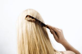 每天掉多少头发属于正常现象(每天掉多少头发属于正常现象图片)