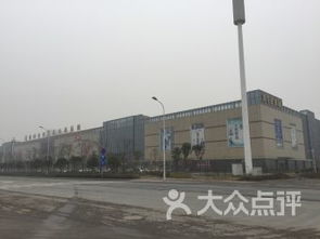 义乌小商品城是如何发展成为一个国际小商品城的，其核心竞争力是什么