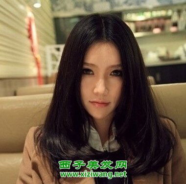 脸大的女生适合什么刘海发型 