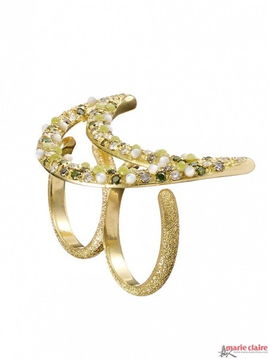 指尖上的时尚趋势 宝石雕琢出的指环戒指 