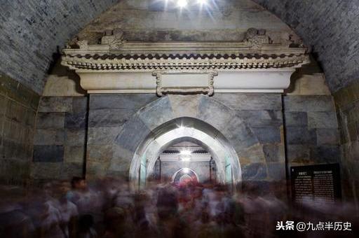 中国最难盗的一座墓,四次遭遇险情,郭沫若 起码有500吨珍宝