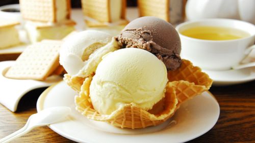 爱吃冰淇淋的注意了,吃完冰淇淋脑袋被冻住,原来是脑结冰