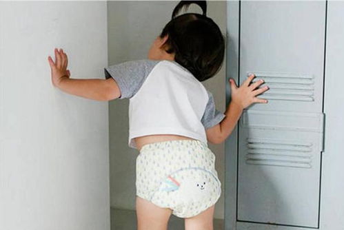 宝宝几岁后就需穿内裤了呢 建议不要超过这个年龄,不然弊大于利